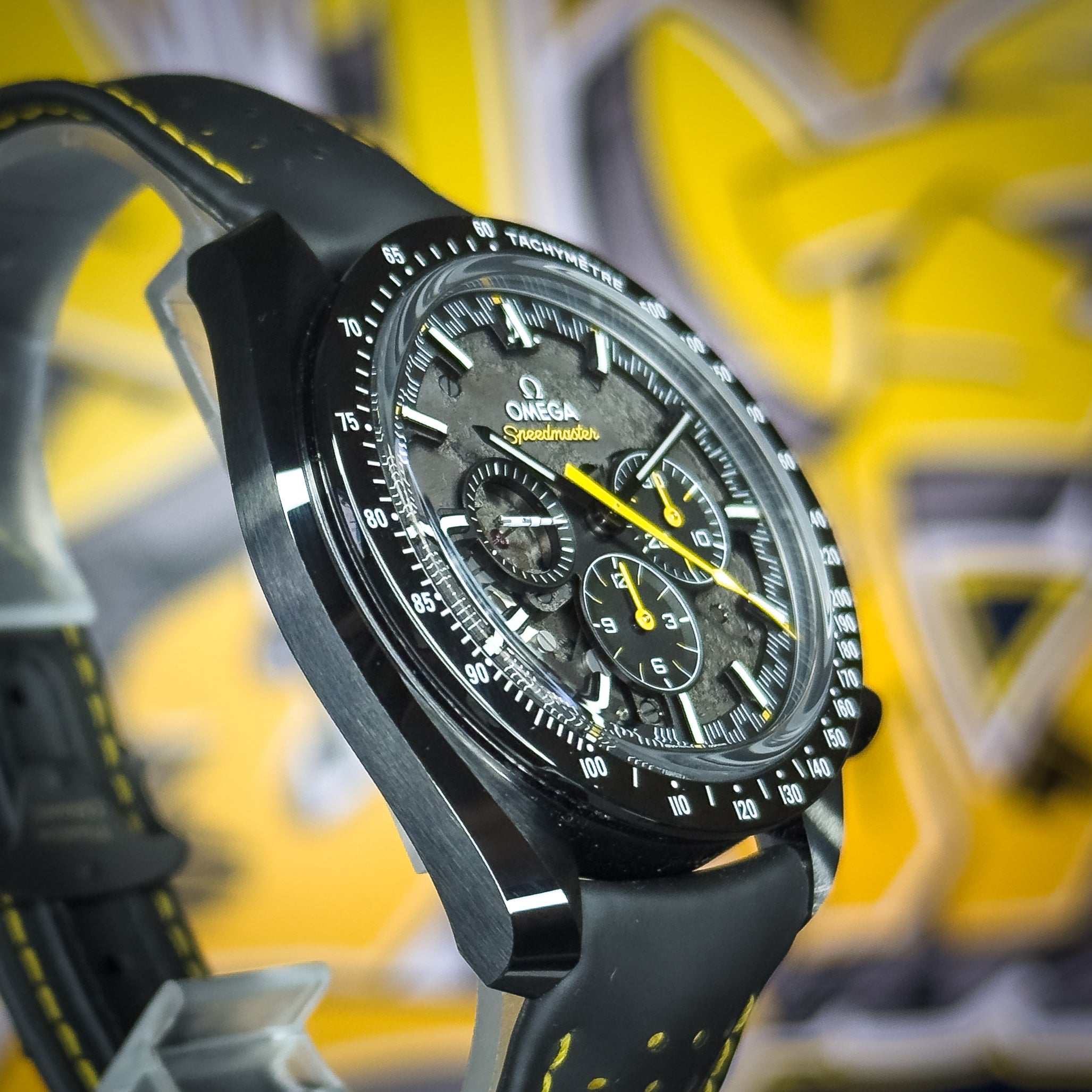 Omega - Speedmaster Dark Side of the Moon Apollo 8 - 310.92.44.50.01.001