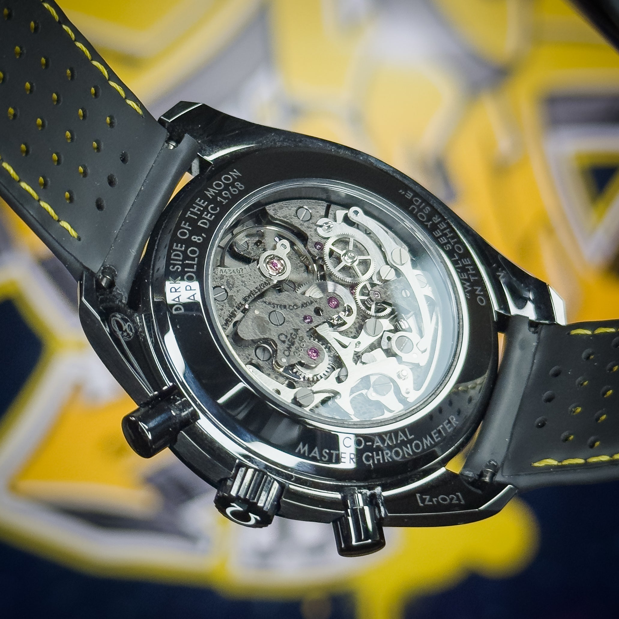 Omega - Speedmaster Dark Side of the Moon Apollo 8 - 310.92.44.50.01.001
