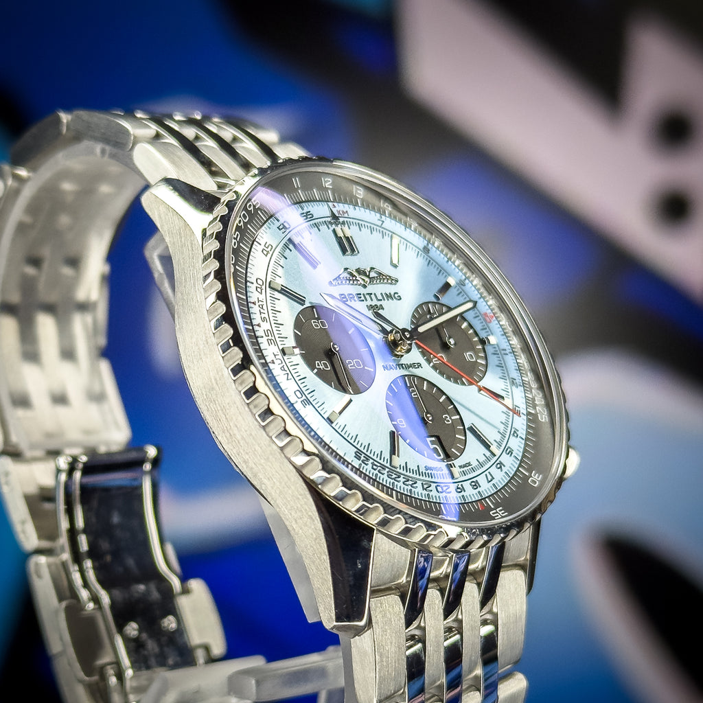 Breitling - Navitimer B01 Chronograph 43 - AB0138